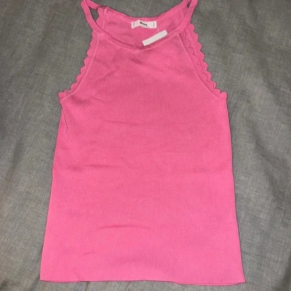 “Mine” scalloped tank - Picture 2 of 3